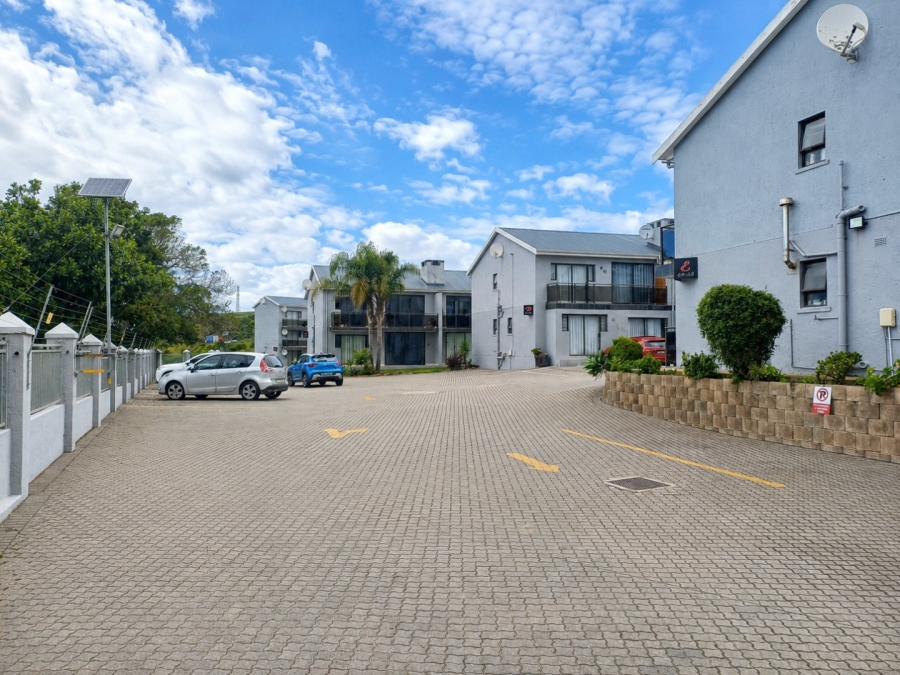 2 Bedroom Property for Sale in Hartenzicht Western Cape